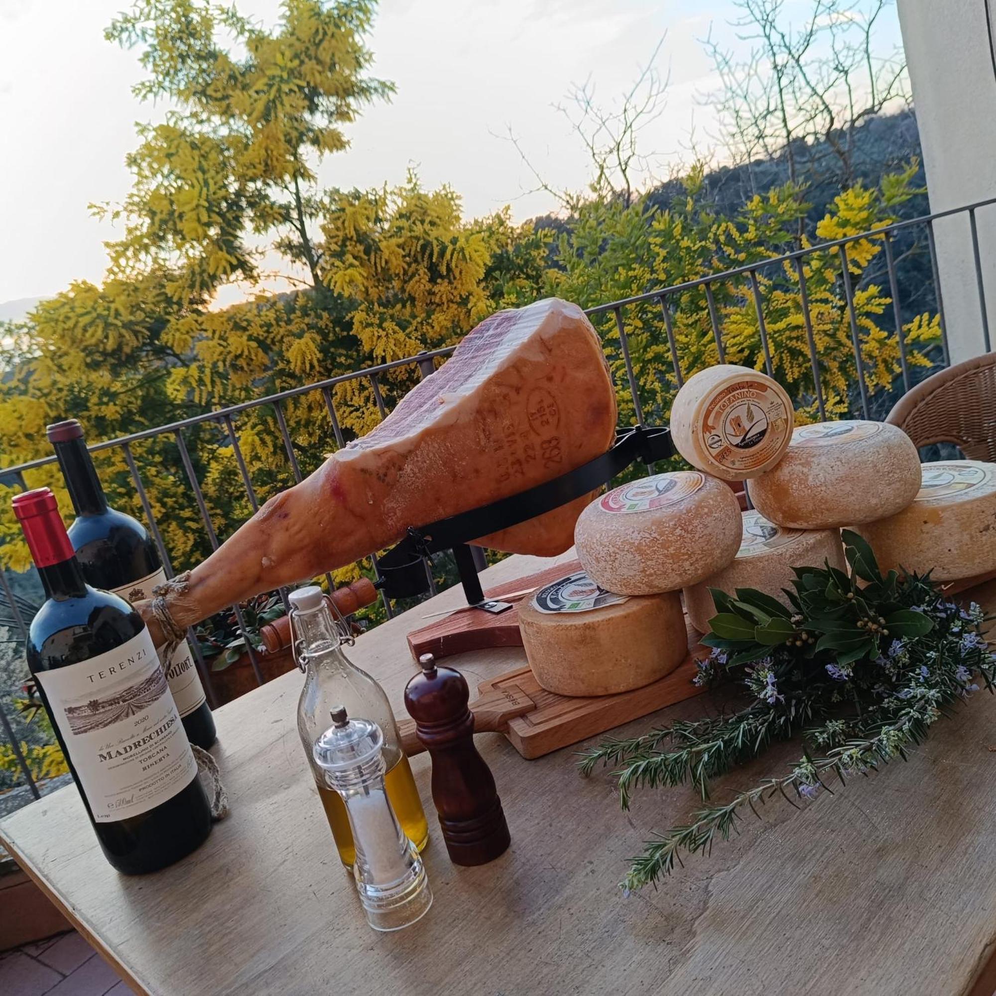 Ghigo La Locanda Di Torquato Montorgiali Kültér fotó